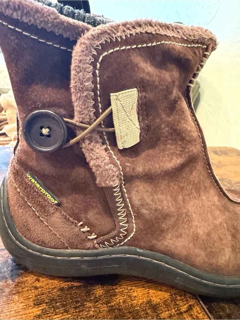 Women's Brown Suede Winter Pull-On Ankle Boots
